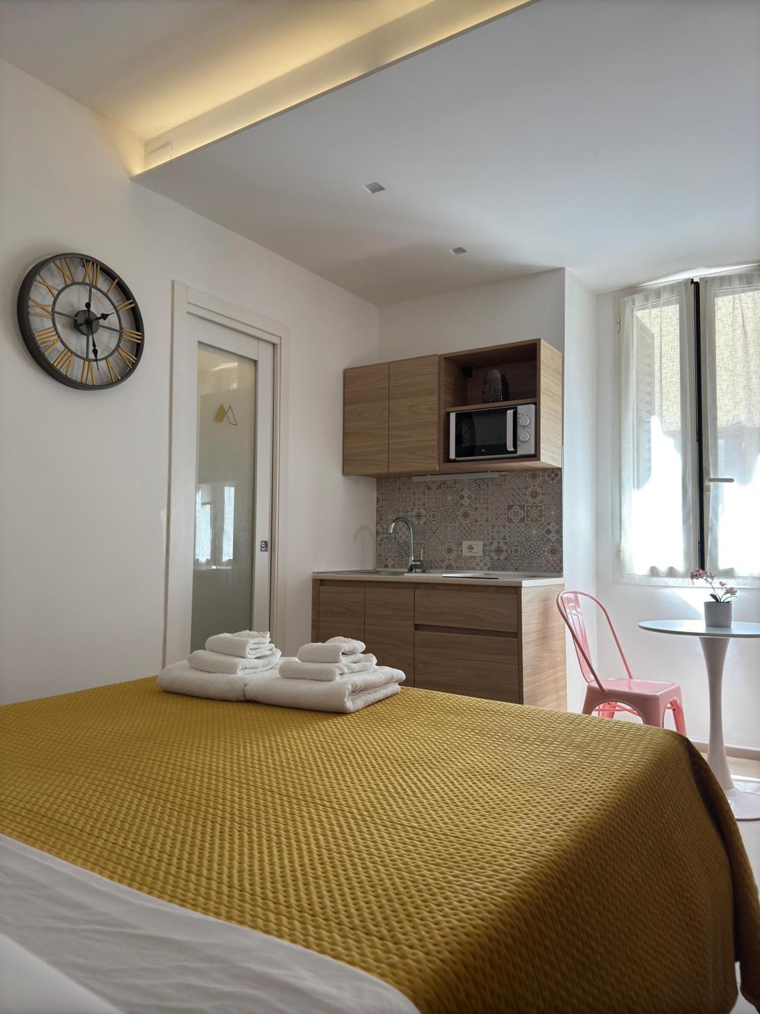 More Apartments Il Ferrarese バーリ エクステリア 写真